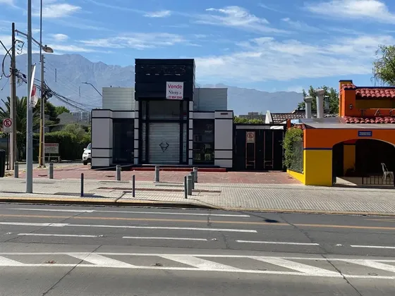 Local Comercial En Arriendo En Vitacura Para Multiples Usos