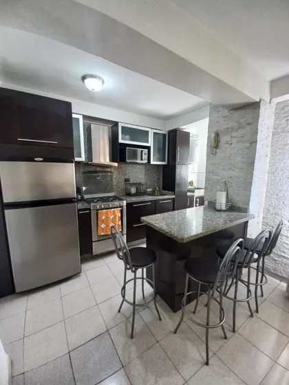Apartamento Amoblado En Los Guayos Residencia Las Delicias Ns