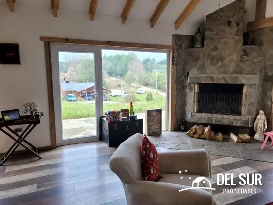 Gran Casa Con Acceso A Río Maullín