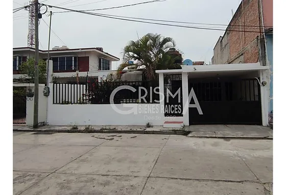 Casa Venta Col. Del Valle (una Planta)