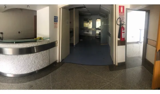Vendo Local 450m2 Chuao 9894
