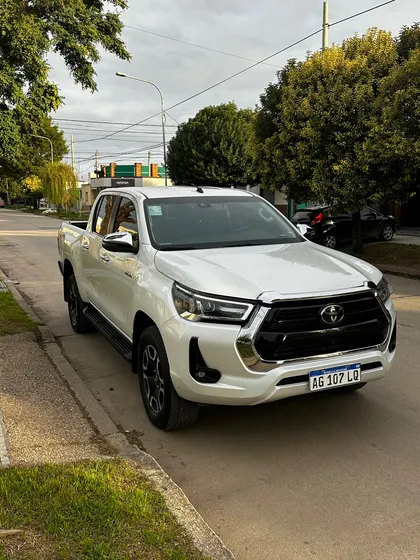 Toyota Hilux Pick-up 2.8 Cd Srx 204cv 4x4 At