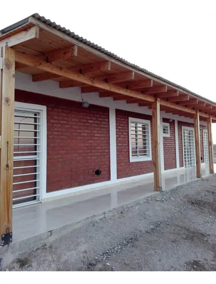 Vende Casa En Centenario- 2 Habitaciones
