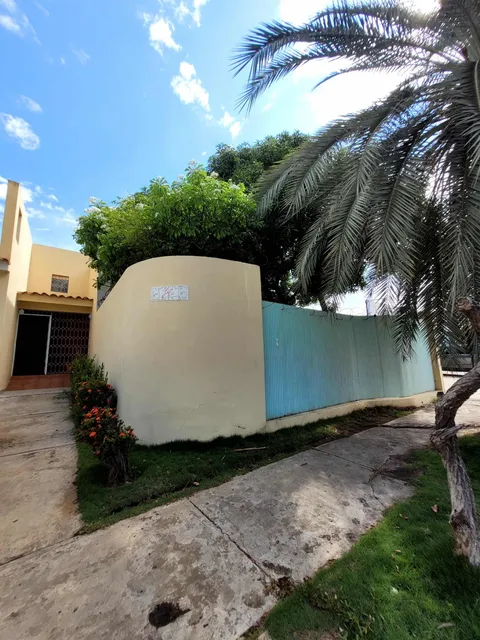Se Vende Casa A Pie De Calle En Lecheria Al Lado De Perrogat