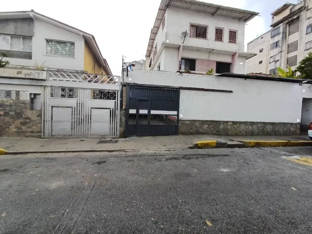 Excelente Oportunidad De Alquiler De Local En Valle Abajo, Municipio Libertador, Caracas. Calle Cerrada Con Vigilancia 24/7