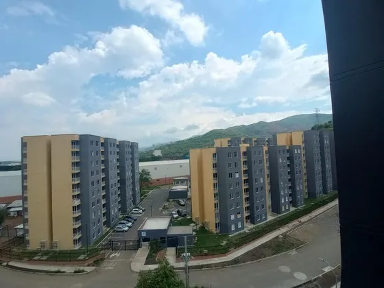 Venta  Apartamento En Conjunto Residencial Colinas Del Norte- Yumbo