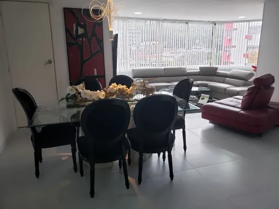 Barrio Granada - Hermoso Apartamento Esquinero En Venta Cali Colombia