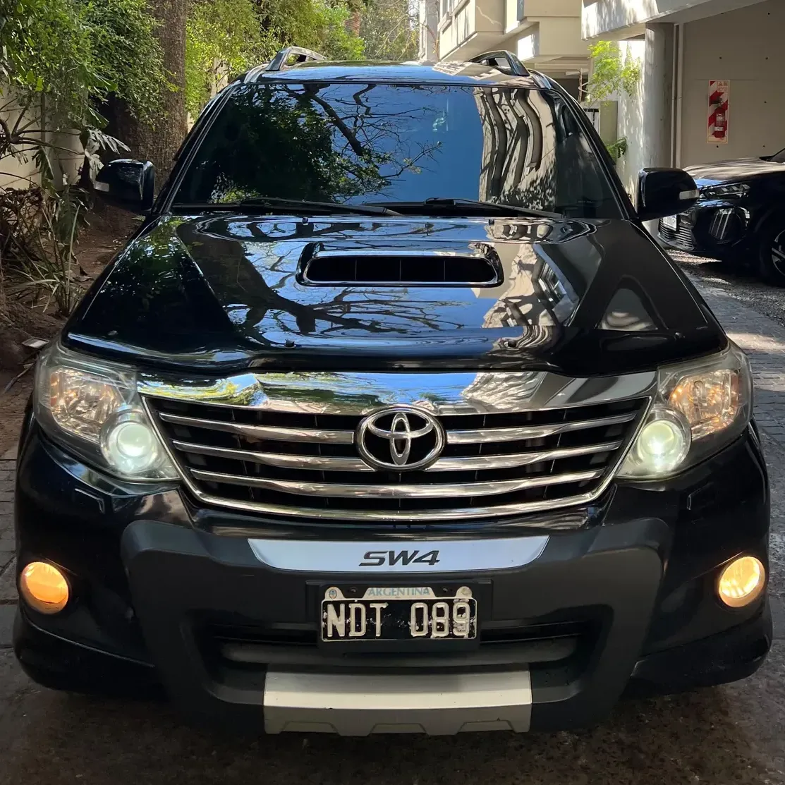 Toyota Hilux SW4 3.0 Srv Cuero I 171cv 4x4 4at