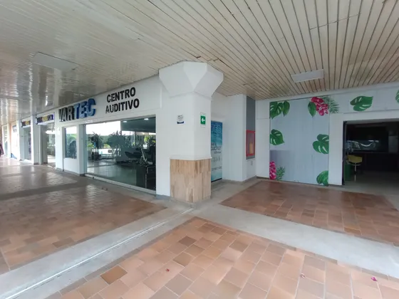 Vendo Locales En Holguines Trade Center Al Sur De Cali