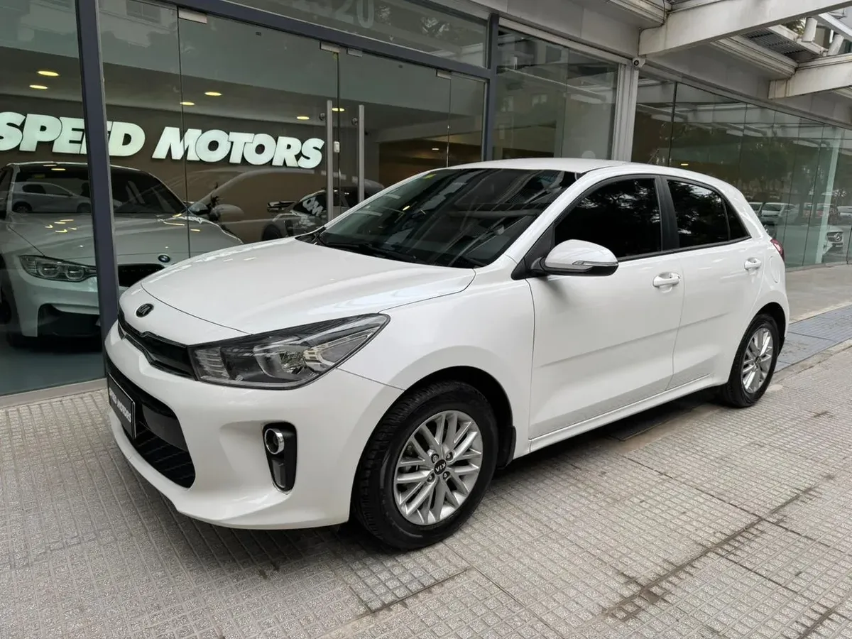Kia Rio EX