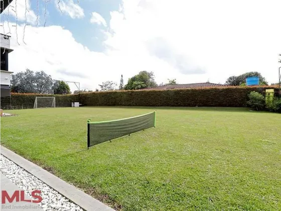 Espectacular Casa En Llanogrande.(mls#231868)