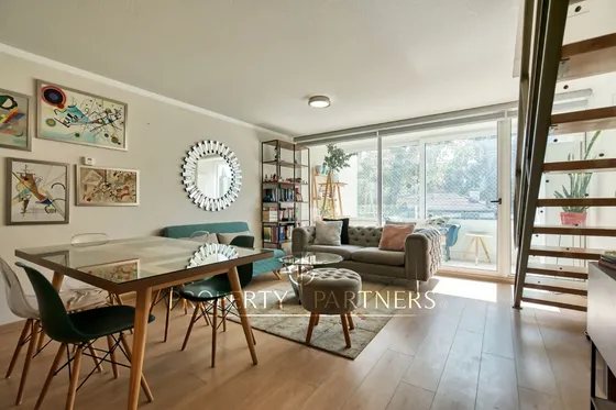 Dúplex Contemporáneo En Ñuñoa: Comodidad Y Estilo ...