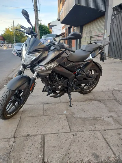 Ns 200
