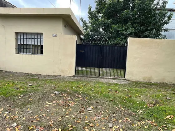 Casa Refaccionar /reciclar - Lote-permuta.