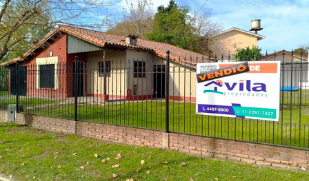Oportunidad Venta Chalet Con Parque - Ciudad Evita Oportunidad Venta Chalet Con Parque - Ciudad Evita