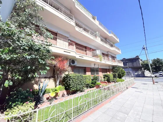 Hermoso Depto De 3 Amb En Planta Baja Con Patio Y Terraza Apto Credito!