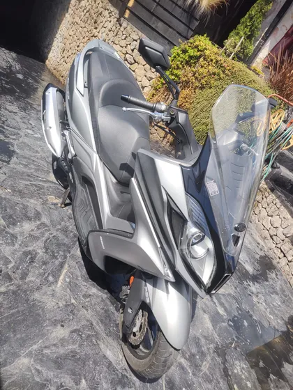 La Moto Se Encuentra En Buenas Condiciones.