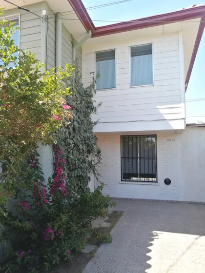 Venta Hermosa Casa 3d-3b En Barrio Tranquilo Y Seguro. 