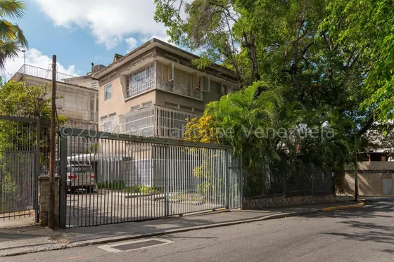 Edificio En Venta En El Bosque Chacao 3 Plantas Caracas Angela Tochon