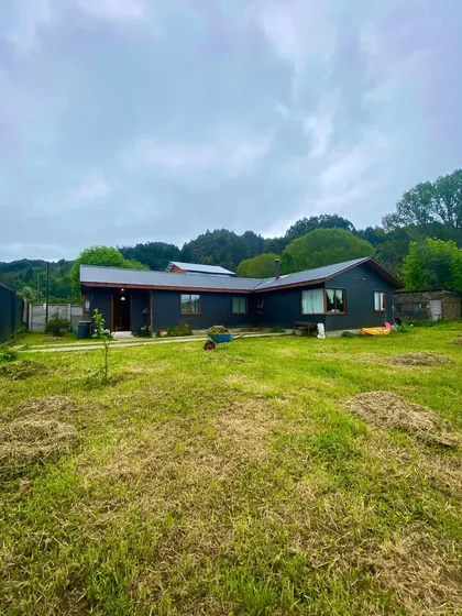 Casa Con Dos Cabañas En Venta, Valdivia (168548)