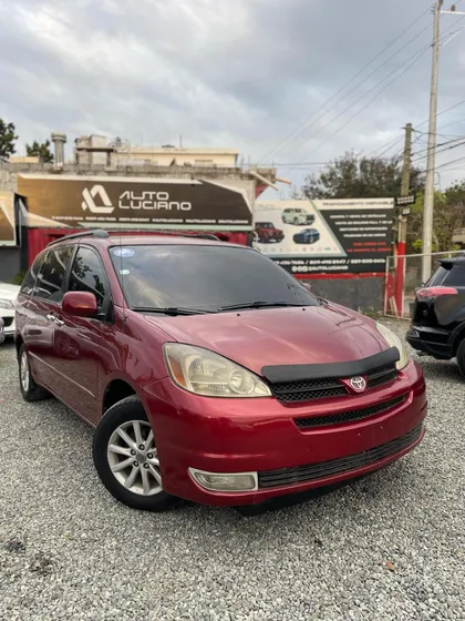 Toyota Sienna Le