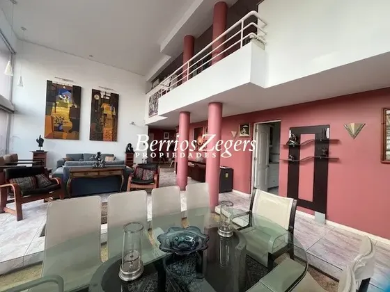 Casa En Venta De 5 Dorm. 8 Baños Mas Servicios En Las Condes