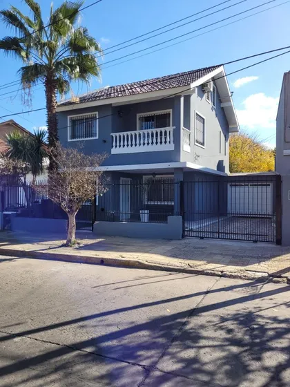 Casa En Venta - 3 Dormitorios 3 Baños 1 Cochera - San Antonio De Padua
