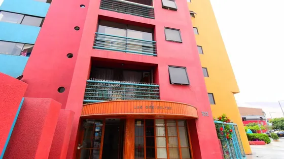 Edificio Residentes / Gorostiaga