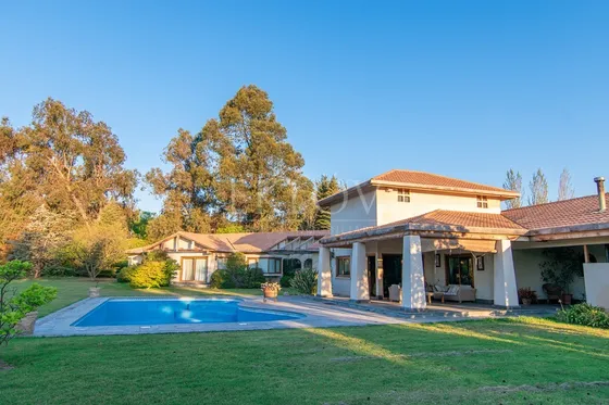Gran Parcela En Exclusivo Condominio En Calera De Tango, Rm