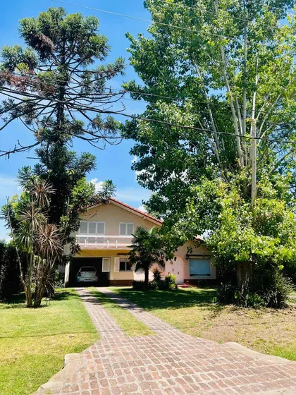 Venta Casa Quinta Pileta Casa Huéspedes La Martona