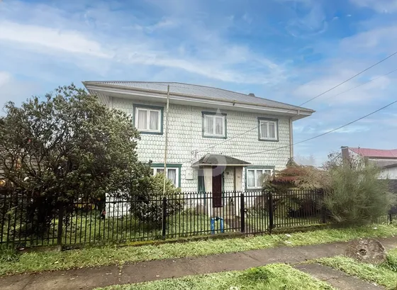 Encanto Sureño: Hogar De Ensueño En Pto Varas.
