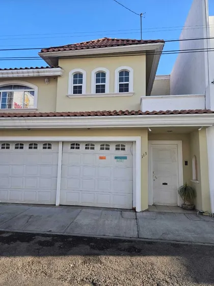 Casa En Venta La Favorita Celaya