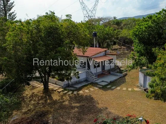Yoselin Cabesas Vende Propiedad En Las Cuibas 25-21080 Yc
