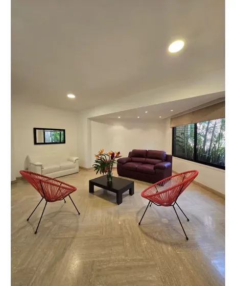 Apartamento En Alquiler 98 M2- Urb. Campo Alegre