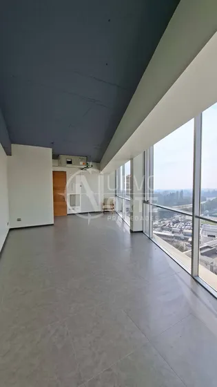 Se Vende Gran Oficina Con Espectacular Vista