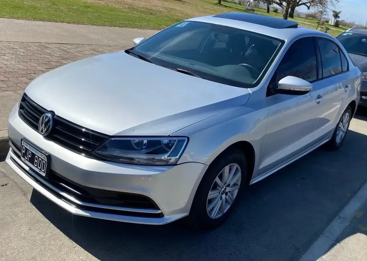 Volkswagen Vento 2.0 Advance 115cv