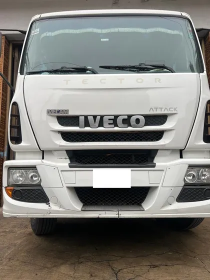 Iveco Tector Attack 170e22 Carrozado 2015 Muy Poco Andado !!