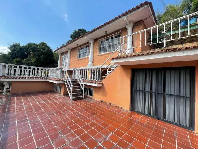 Confortable Casa En Venta En El Cují, San Antonio De Los Altos