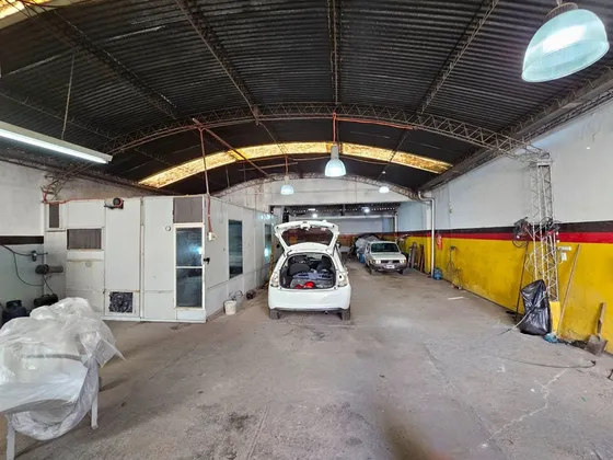 Venta/permuta Galpon Corredor Comercial Moron