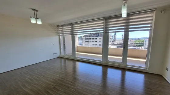 Cómodo Y Amplio Departamento Duplex Con Vista Al Rio