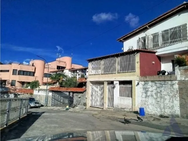 Se Vende Bella Casa En Alto Prado 