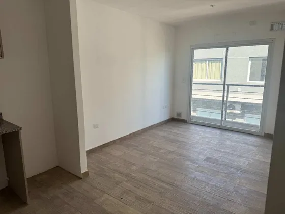 Venta Departamento 3 Ambientes Balcón En Merlo 