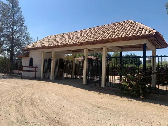 Parcela En Condominio El Tranque, Tiltil (100640)
