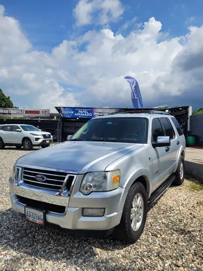 Ford Explorer Limite