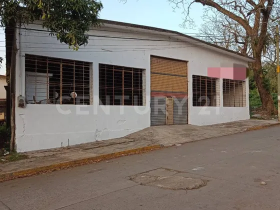 Se Renta Bodega En La Ciudad De Santiago Tuxtla,  Veracruz