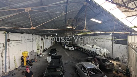 Practico Galpón Para Acondicionar En Venta En Turumo. Luis Infante 25-6963