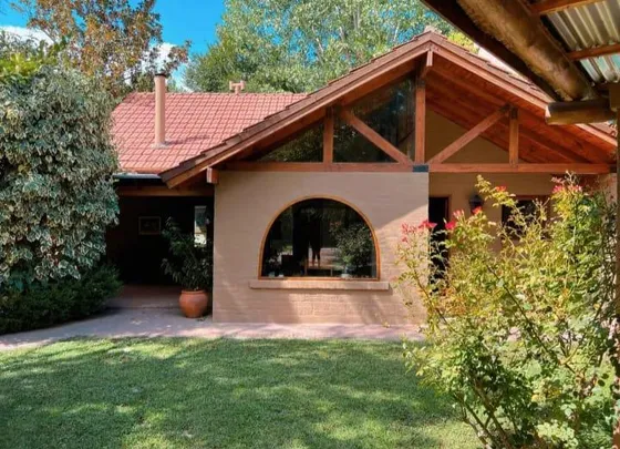 Se Alquila Casa En Chacras De Coria