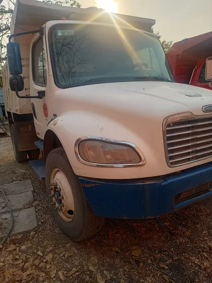 Freightliner M2 M2
