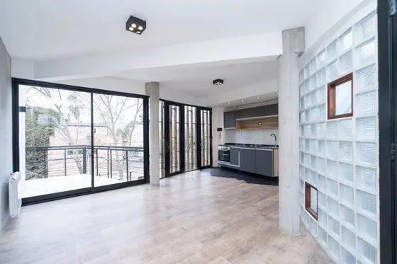 Departamento En Venta - 1 Dormitorio 1 Baño - Cochera - 69.6mts2 - Adrogué
