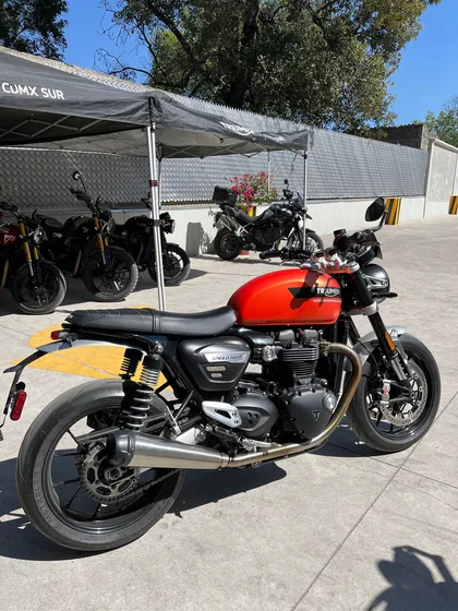 Speed Twin 1200